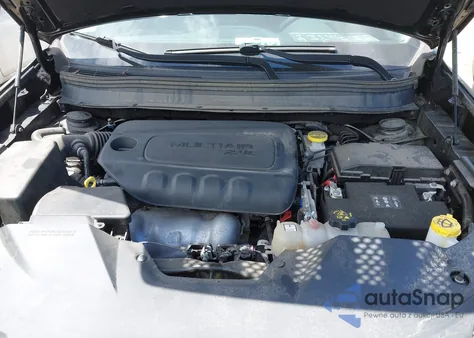 2019 Jeep Cherokee Latitude Plus 4X4 z USA, uszkodzony, nr VIN 1C4PJMLB7KD424495